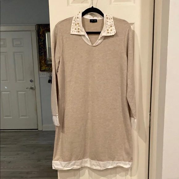 Chic Beige Sweater Dress with White Collar - Picture 1 of 10